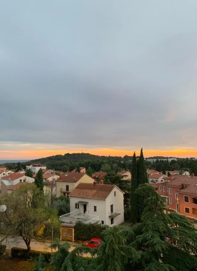 Apartment Galerija Istok-Zapad Rovinj