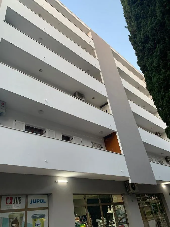 Apartment Galerija Istok-Zapad Rovinj